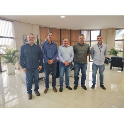 Reunião sobre obras de extensão de rede e fornecimento de água em Balsa Nova